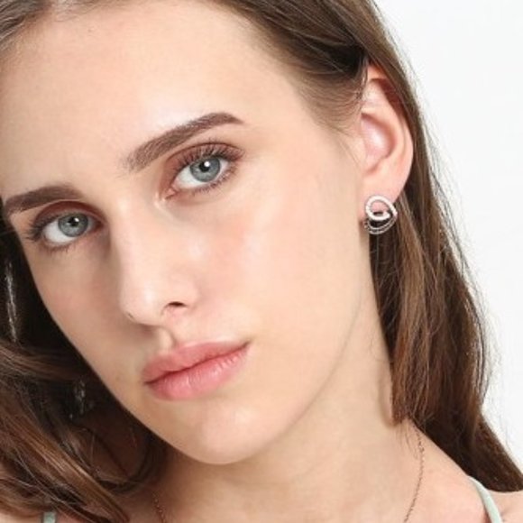 Forever Young Rose gold over Silver HEART Earrings - Picture 2 of 4